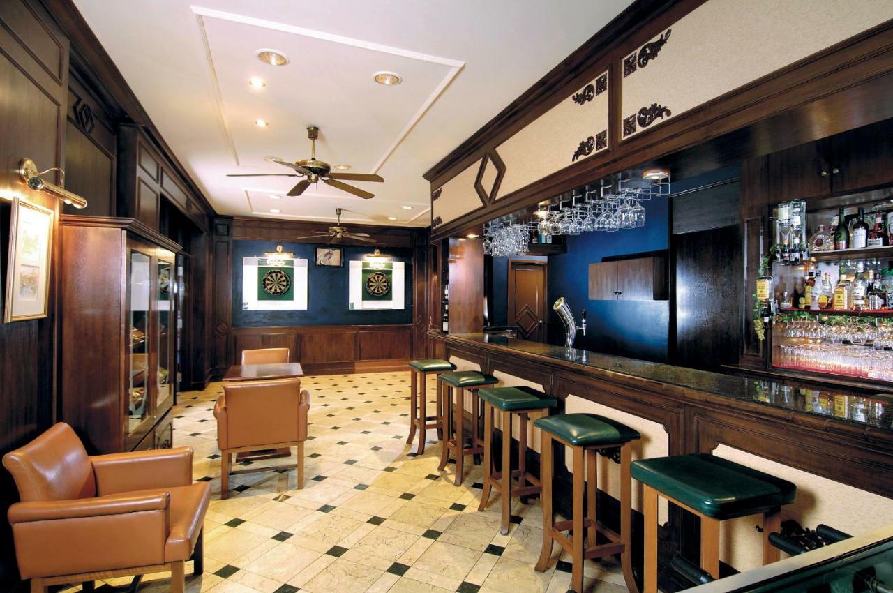 Colmar Tropicale Hotel Bukit Tinggi Exterior photo