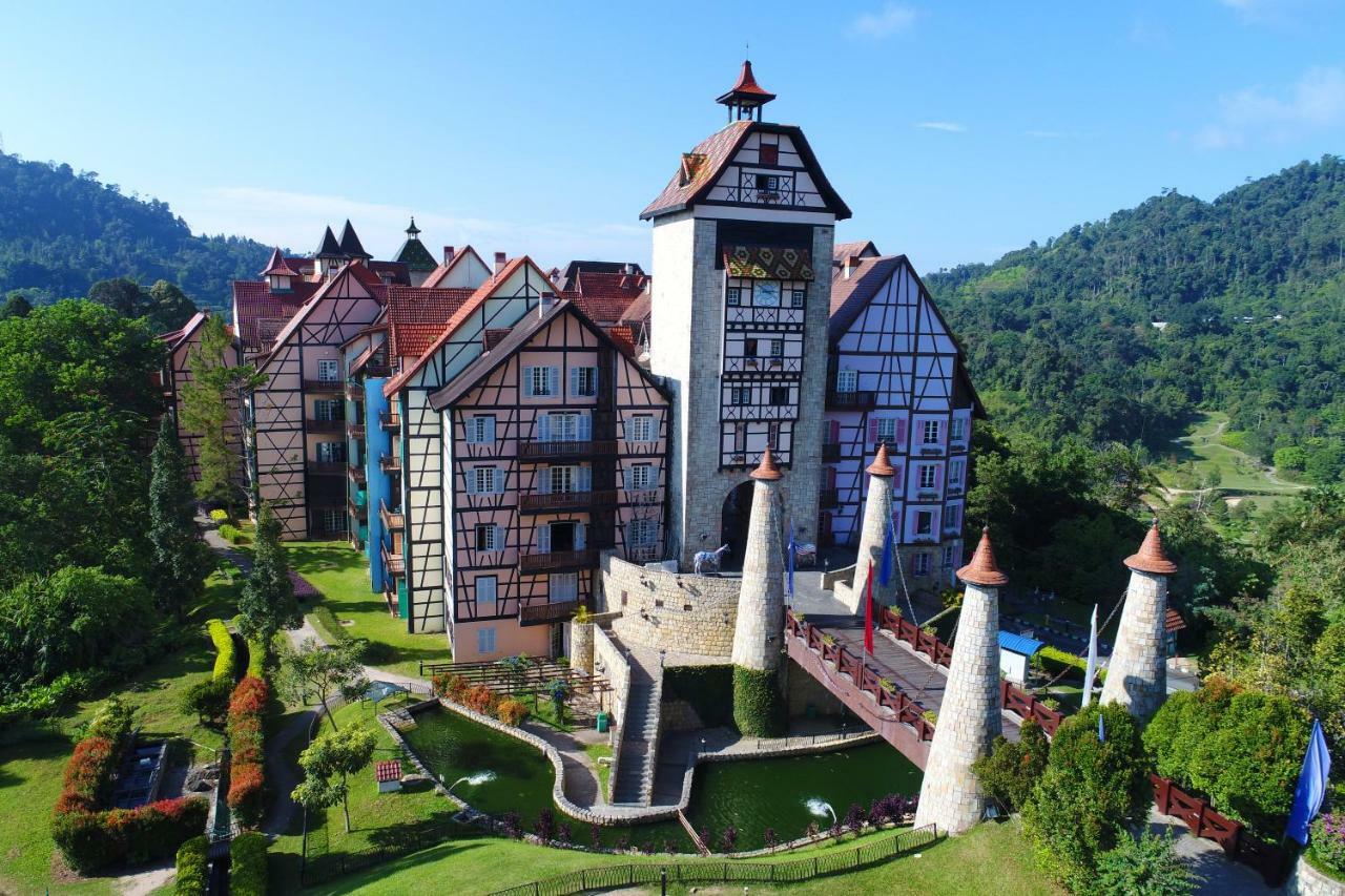 Colmar Tropicale Hotel Bukit Tinggi Exterior photo